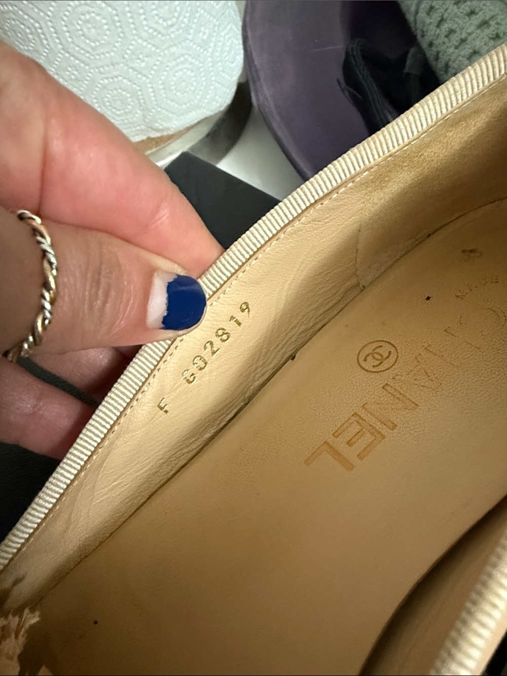 CHANEL Beige Leather Ballet Flats with Black Cap Toe - Picture 6 of 10